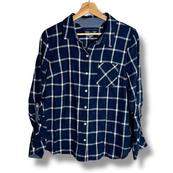 Tommy Hilfiger Tops - Tommy Hilfiger Women's 100% Cotton Casual Woven Navy Button-Down Shirt